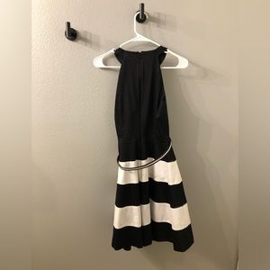 Super cute dress!